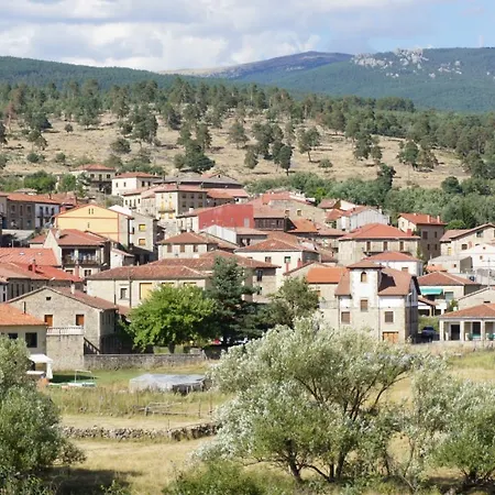 Rural Del Medico Penzion Regumiel de la Sierra