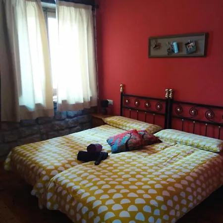 Rural Del Medico Penzion Regumiel de la Sierra